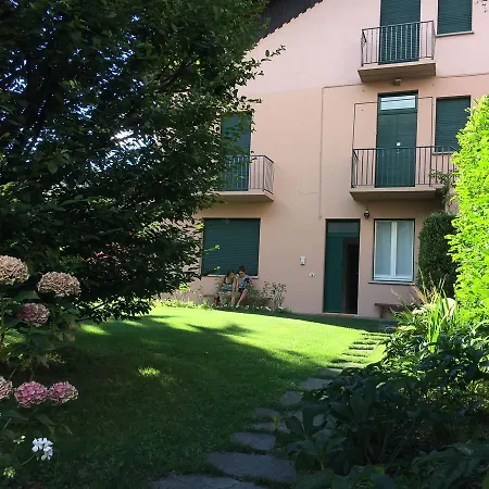 Casa Vacanze Le Violette Brunate